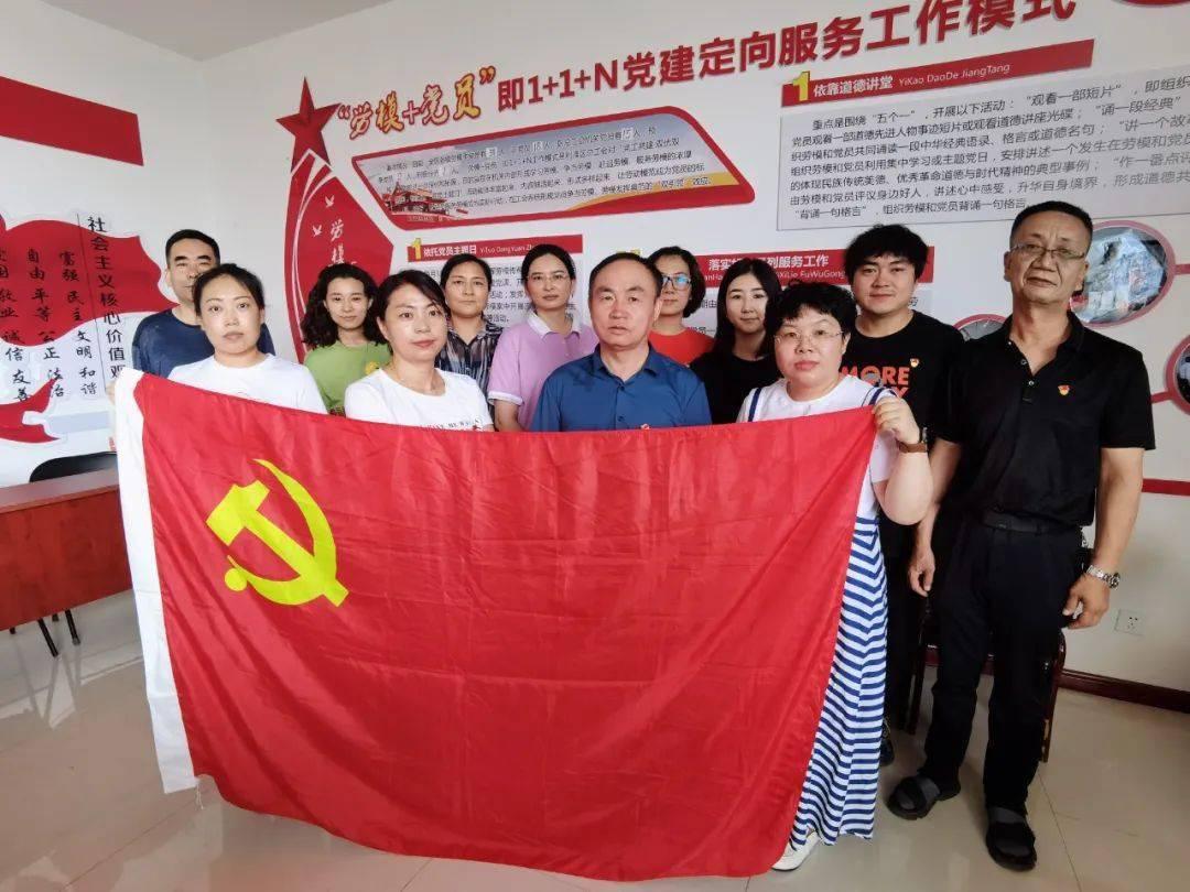 和男朋友聊天总是没话题怎么办游戏画面